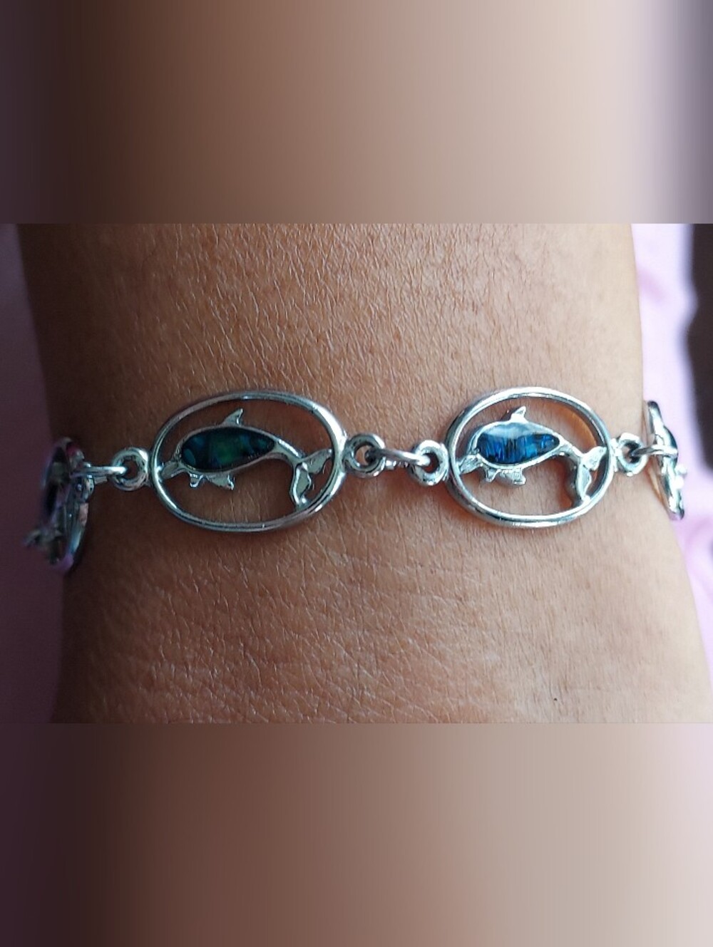 Dolphin on Oval Link Bracelet Mother of Pearl Inlay 7” Silver S-80 Stamped